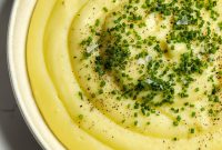 Creamy Mashed Potatoes with Milk