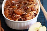Apple Pie Biscuit Casserole Recipe with Cinnamon Streusel