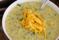 Creamy Instant Pot Broccoli Cheddar Soup