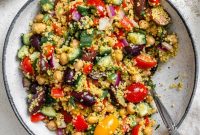 Mediterranean Couscous Salad with Feta and Chickpeas