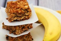 Banana Oatmeal Breakfast Bars