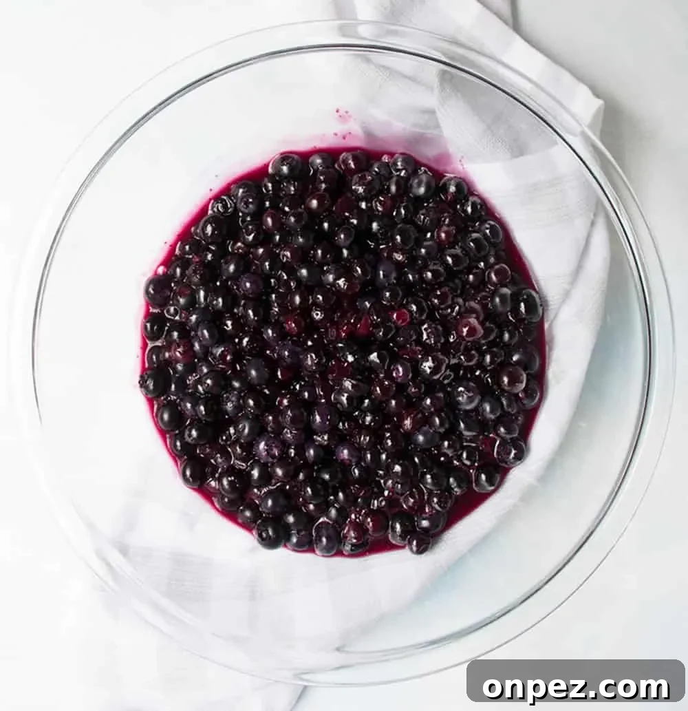 Homemade Blueberry Pie Filling with Fresh Berries 6 Fresh Blueberry Pie Filling. Make the most delicious, fresh tasting pie filling on your stove top! Fill a pre-baked pie crust or top your favorite dessert.