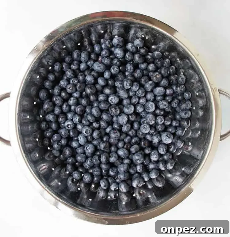 Homemade Blueberry Pie Filling with Fresh Berries 2 Fresh Blueberry Pie Filling. Make the most delicious, fresh tasting pie filling on your stove top! Fill a pre-baked pie crust or top your favorite dessert.