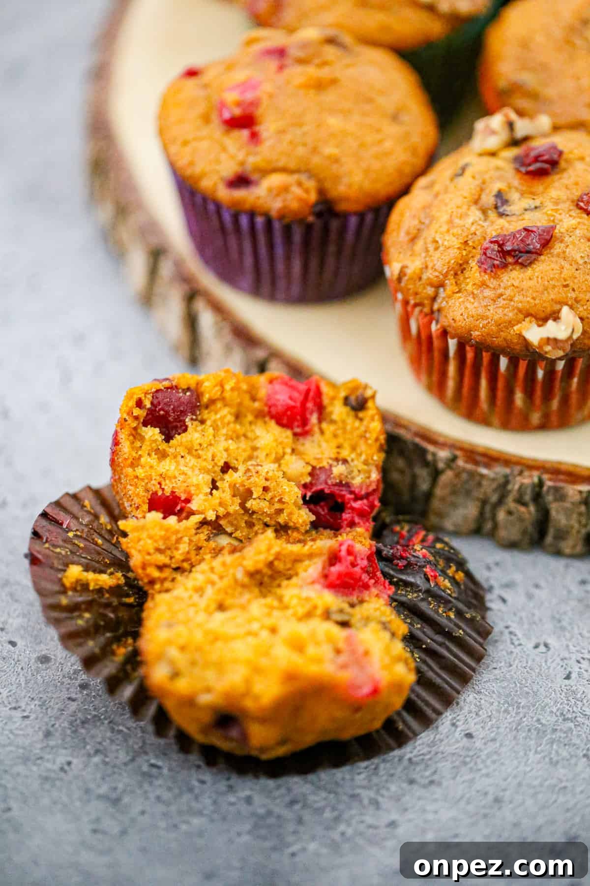 Pumpkin Cranberry Muffins with Cinnamon Streusel 4 best pumpkin cranberry muffin recipe fall muffins