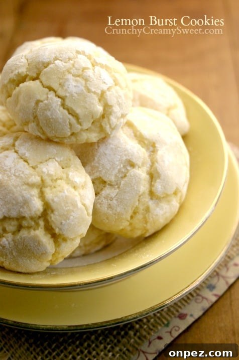 Lemon Burst Cookies CrunchyCreamySweet.com