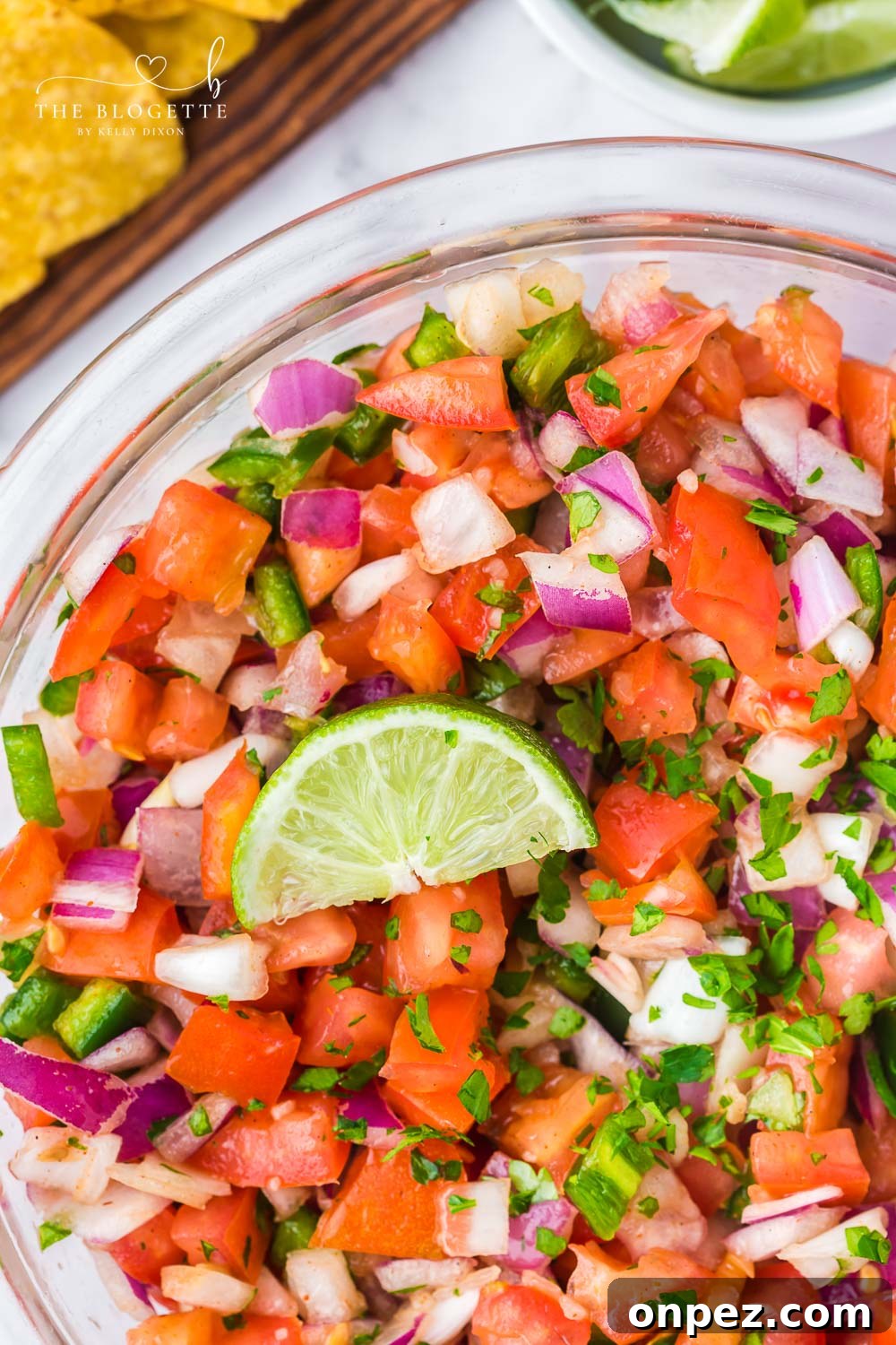 Fresh Pico de Gallo Recipe: Classic Mexican Chunky Salsa 7 Homemade Pico de Gallo is so fresh and easy to make! Featuring fresh tomatoes, jalapeños, onions, cilantro, and more.