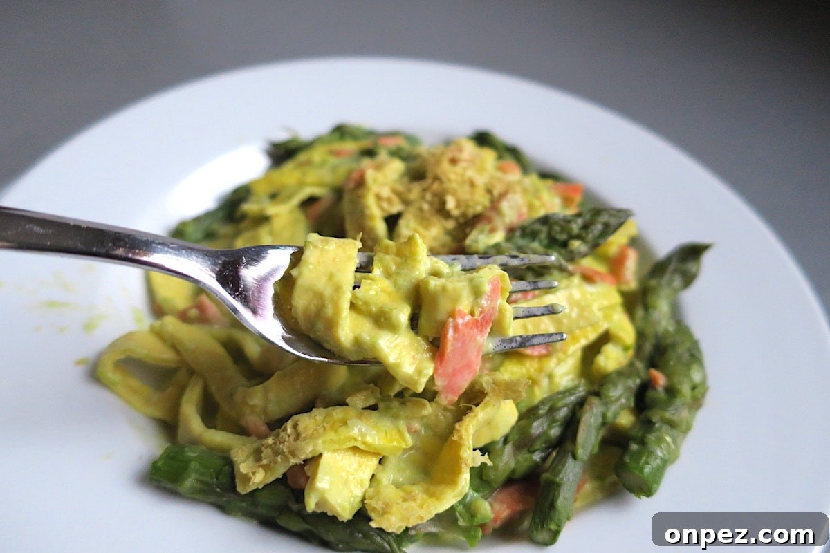 Keto Tagliatelle with Wild Salmon and Asparagus 3 Wild Salmon & Asparagus Keto Tagliatelle
