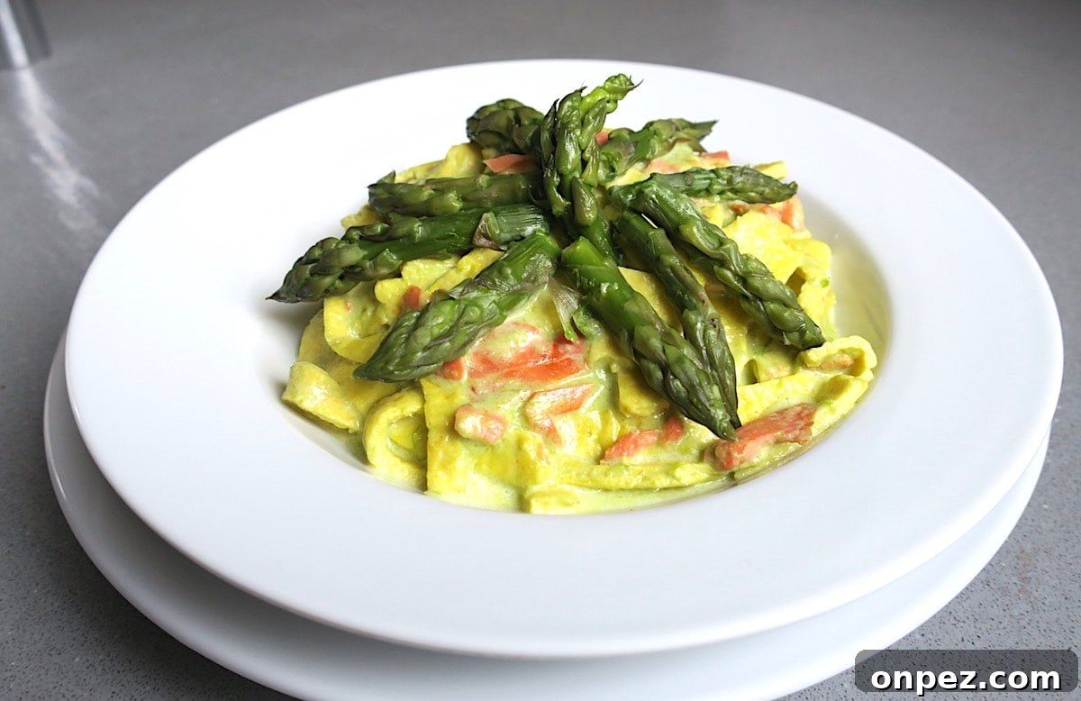 Keto Tagliatelle with Wild Salmon and Asparagus 4 Wild Salmon & Asparagus Keto Tagliatelle