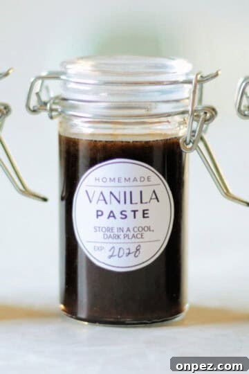 3 small bottles of vanilla paste.