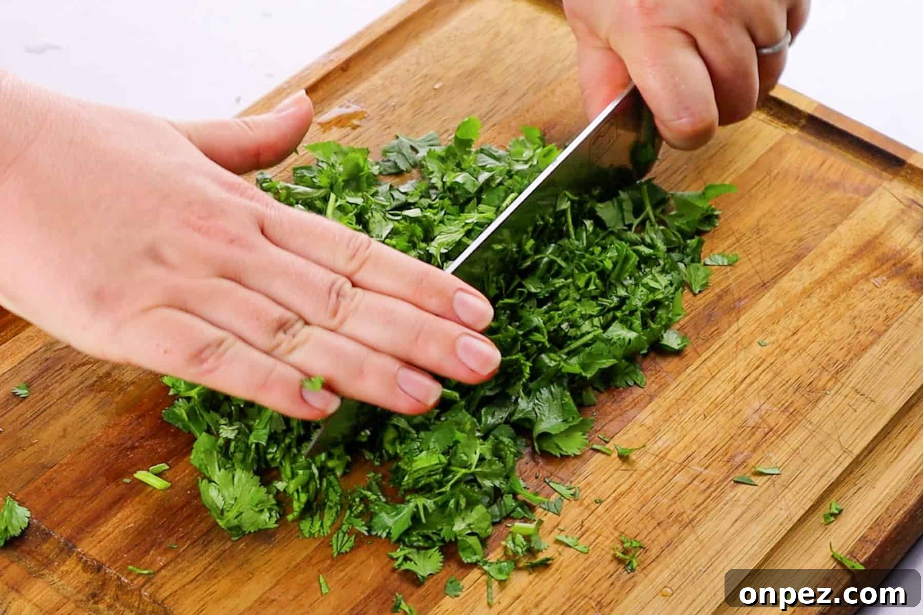 How to Chop Cilantro and Keep It Fresh 7 finly chopping cilantro leaves